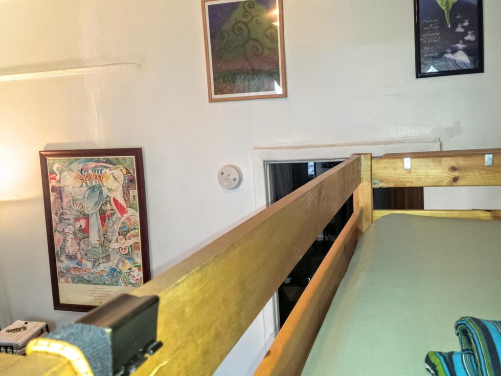 East Village Homestay Нью-Йорк Экстерьер фото